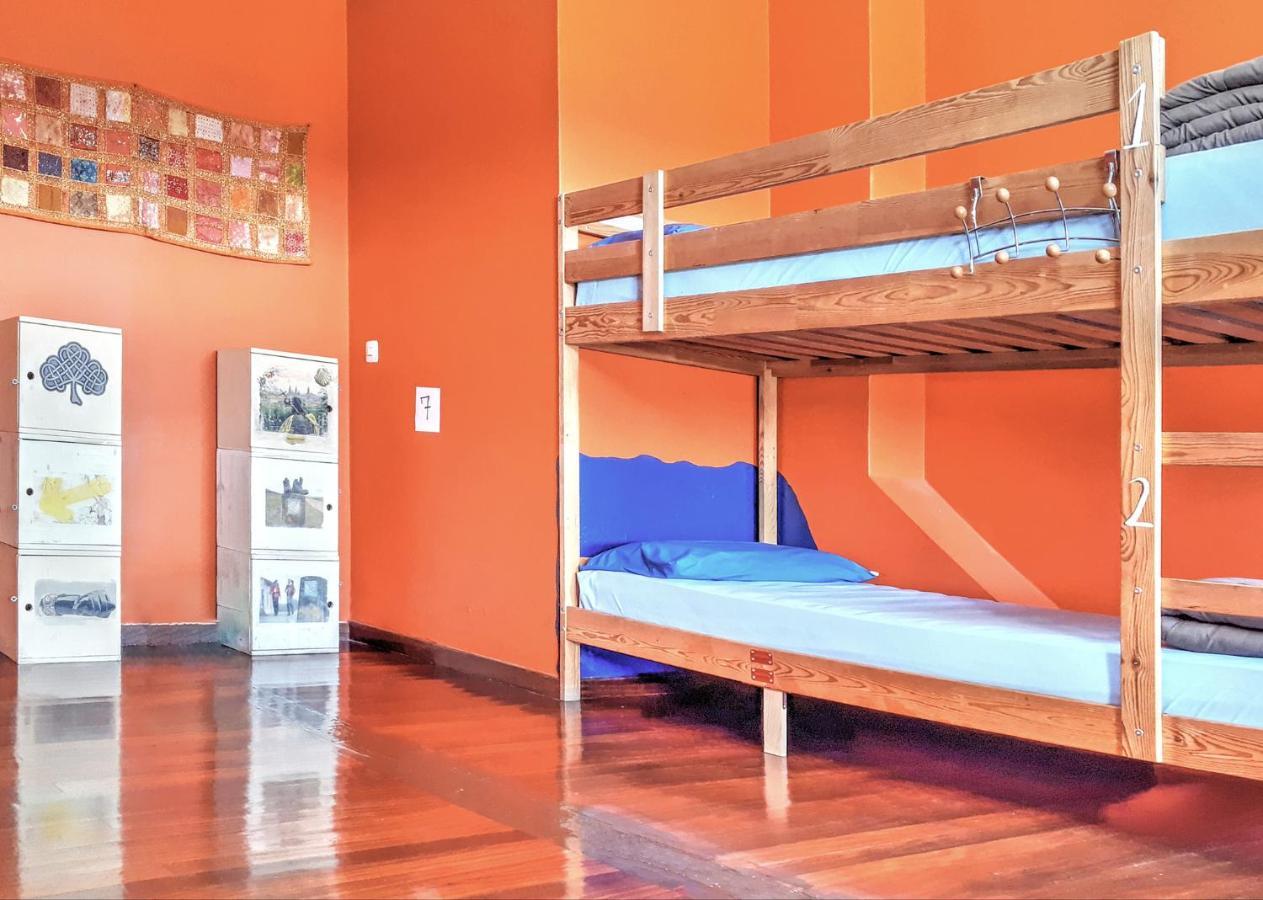 Meiga Backpackers Hostel Santiago de Compostella Buitenkant foto